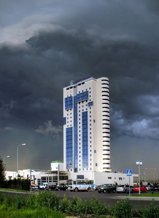 Http://upload.wikimedia.org/wikipedia/ru/thumb/b/ba/Kazan_Hotel