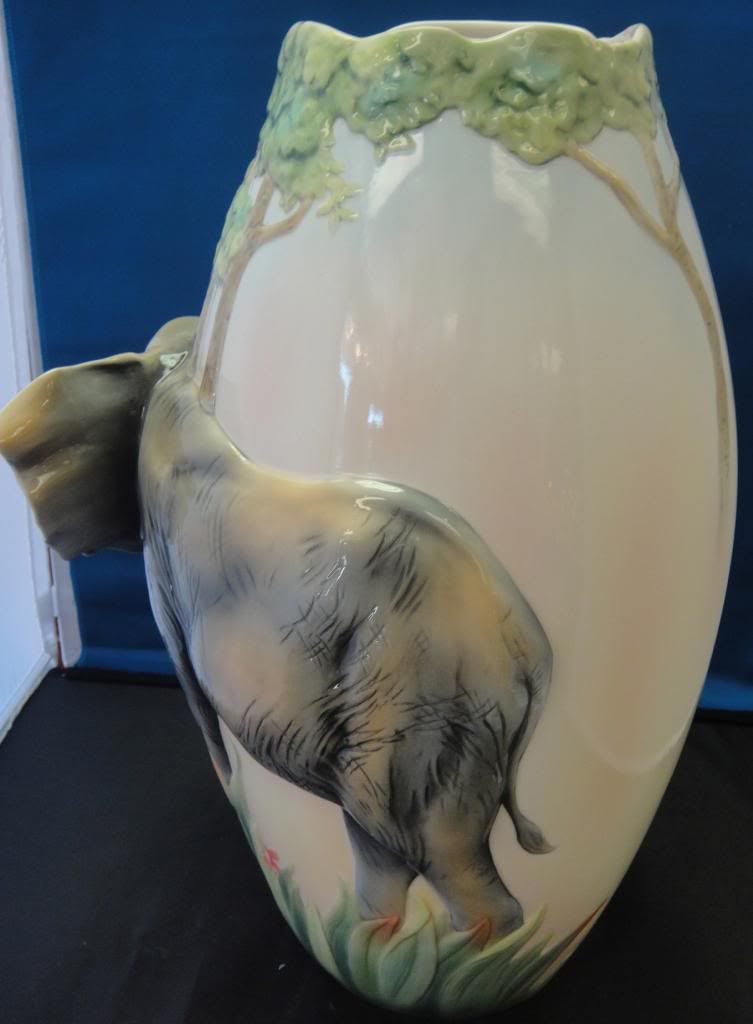 Franz "Elephant Family Fun" Sculptured Porcelain Vase Box & Paperwork