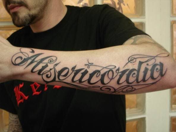 http://i134.photobucket.com/albums/q116/owantattoo/misericordia.jpg