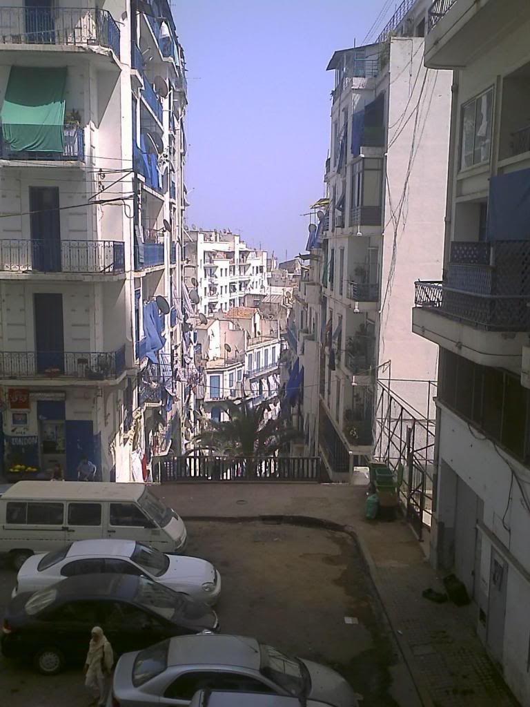 IMAGE: http://i134.photobucket.com/albums/q84/coolershaka/Algiers%20July%202007/IMAGE_201.jpg