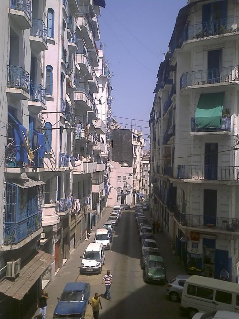 IMAGE: http://i134.photobucket.com/albums/q84/coolershaka/Algiers%20July%202007/IMAGE_202.jpg