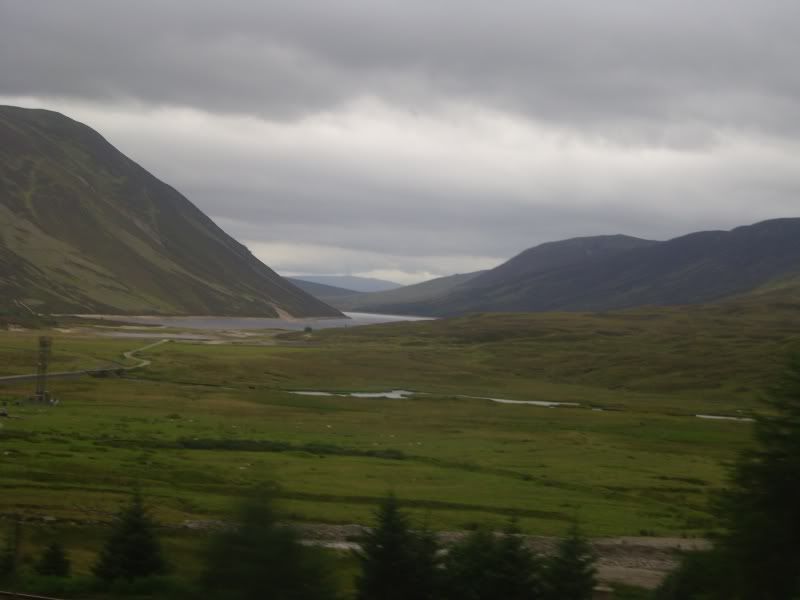 IMAGE: http://i134.photobucket.com/albums/q84/coolershaka/Scottish%20Highlands%20August%202007/LochGarry-red.jpg