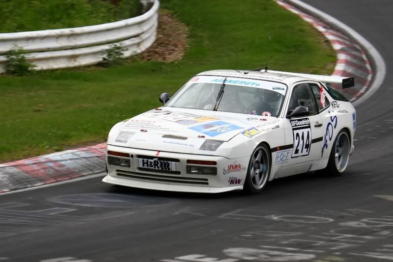 Shark_Company_Racecar_Nrburgring_Sm.jpg