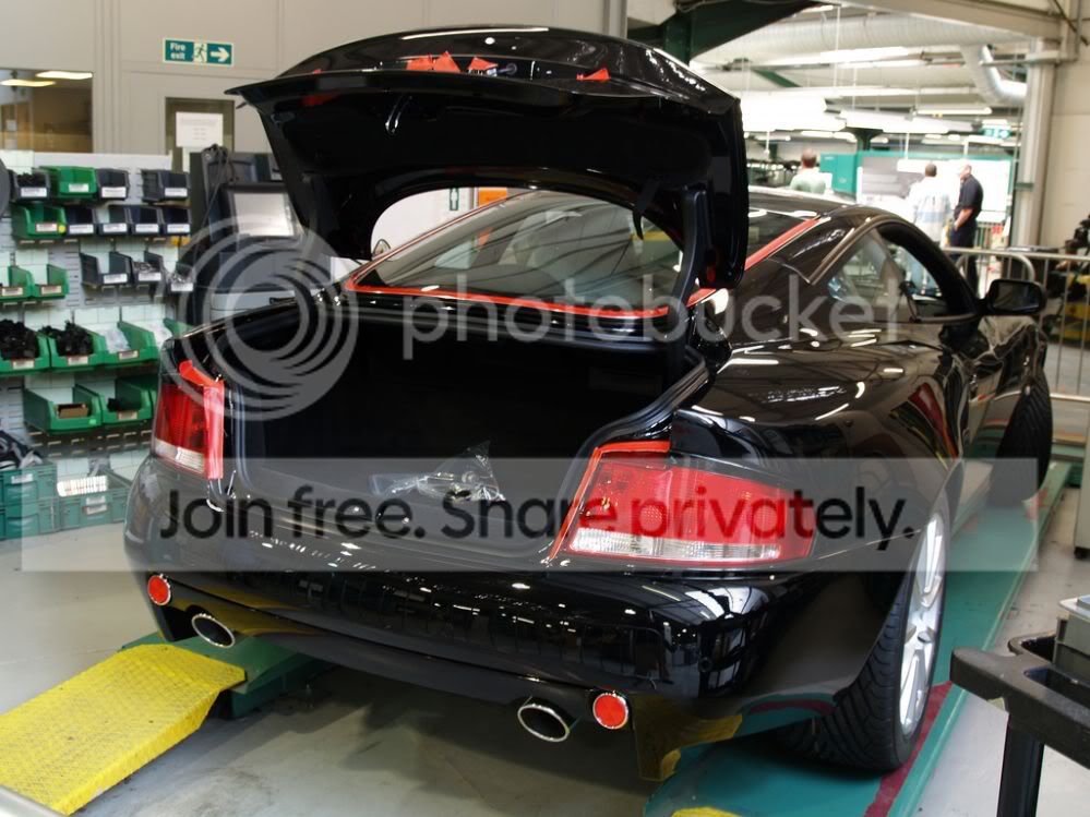 aston-martin-022.jpg