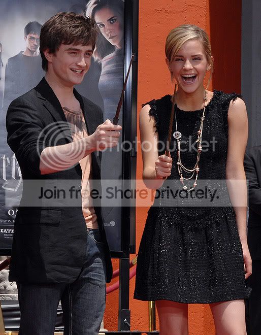 harry-potter-hands-003.jpg