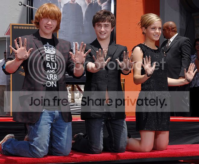 harry-potter-hands-006.jpg