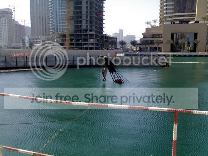 dubai-pool-005.jpg