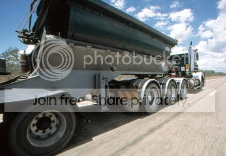 road_train_007.jpg
