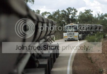road_train_008.jpg