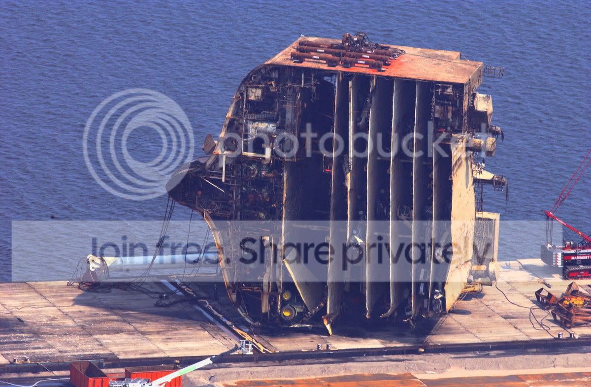 ship-wreck-002.jpg