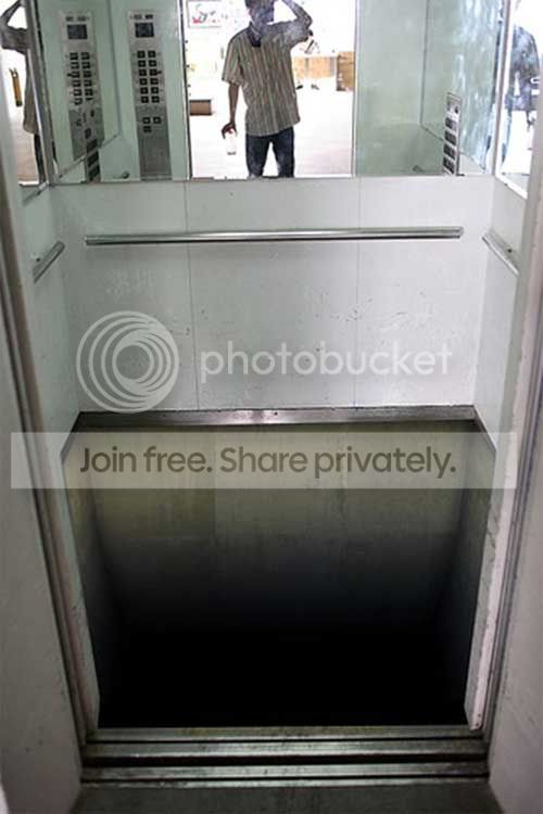 elevatorfloor02.jpg