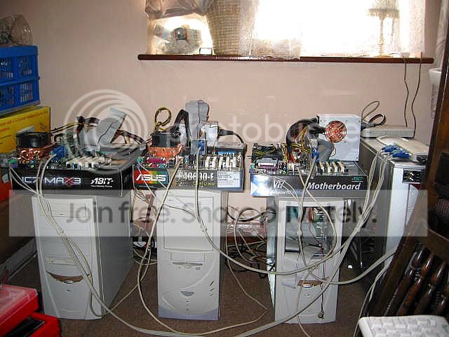 messy_datacenter_001.jpg