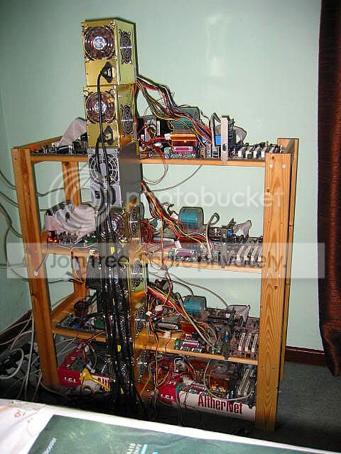 messy_datacenter_005.jpg
