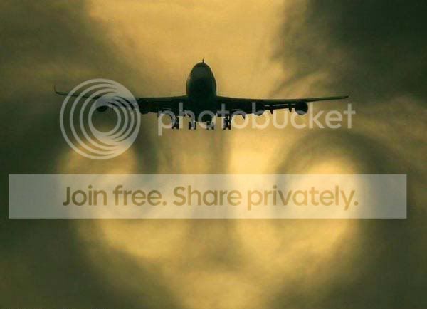 plane_trails_011.jpg