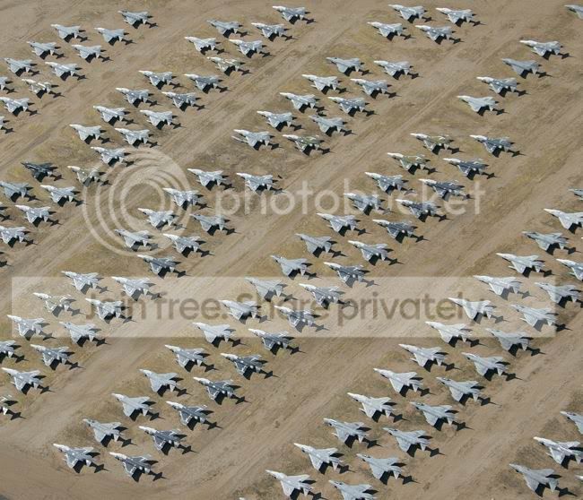 planes_cemetery_017.jpg