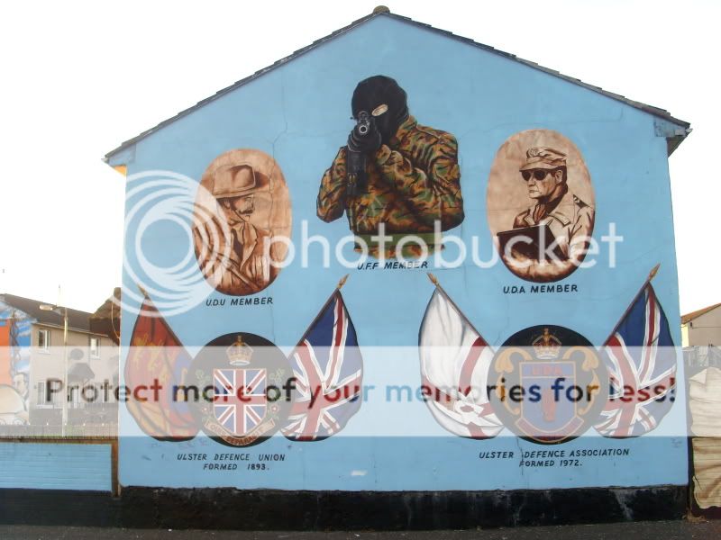 Belfast, Northern Ireland - Murals of a hurt and divided society | Talk ...