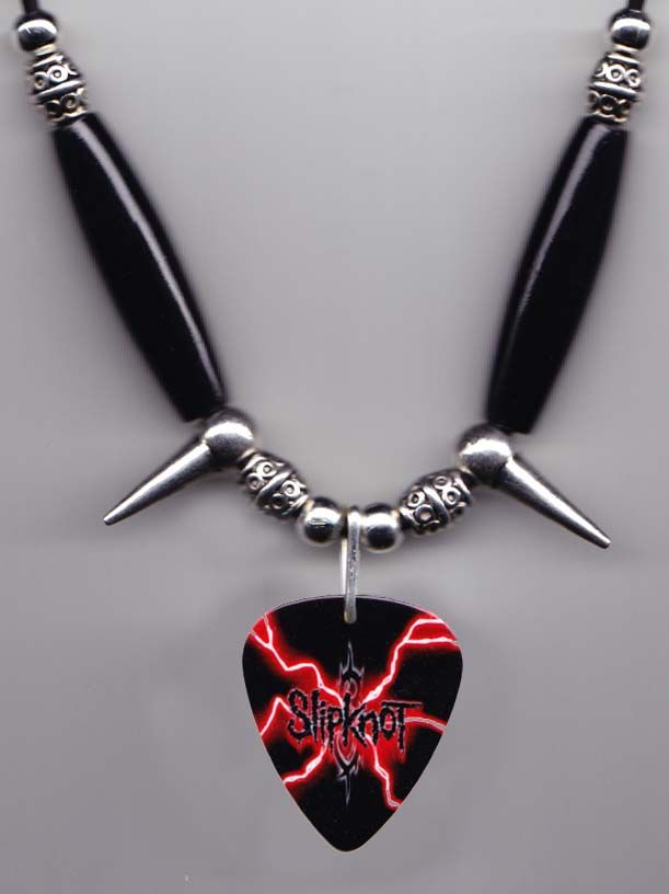  photo SlipknotBlackNecklace-Closeup_zps201313b6.jpg