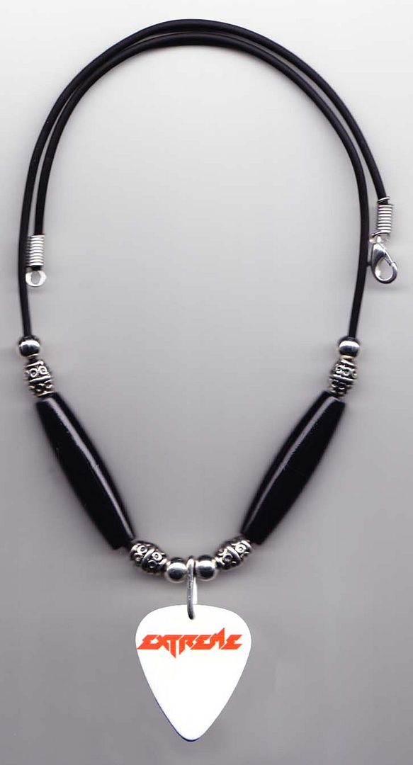 Photo extremewhitenecklace_zps8e86a42d.jpg