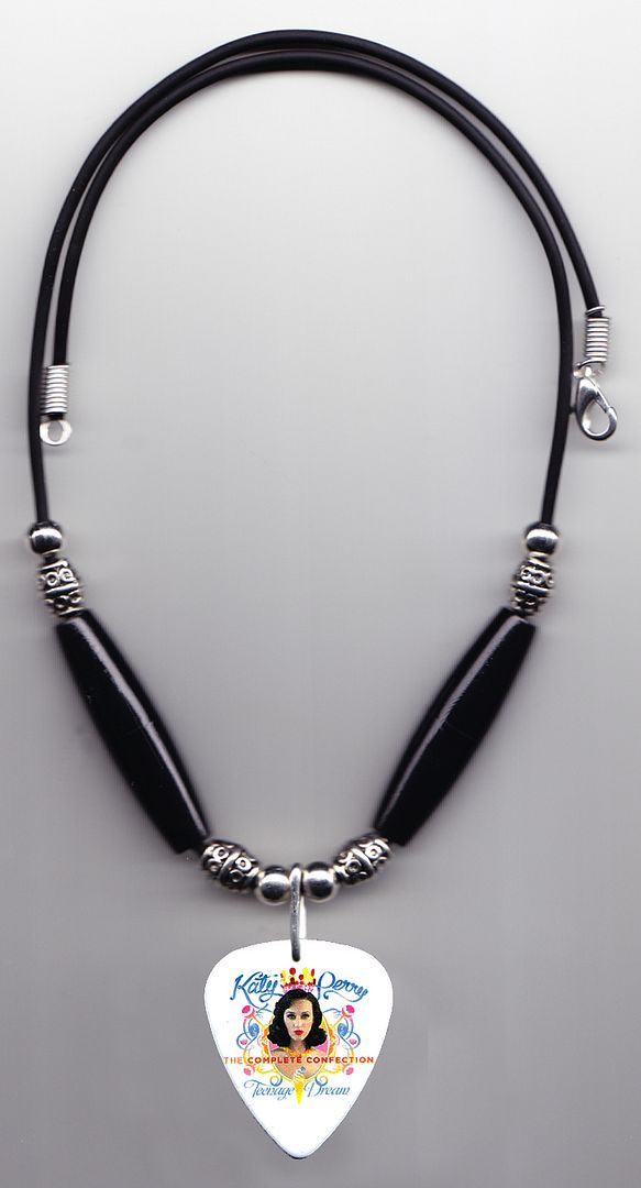 Photo kpphotonecklace2_zps7fb0ca3d.jpg