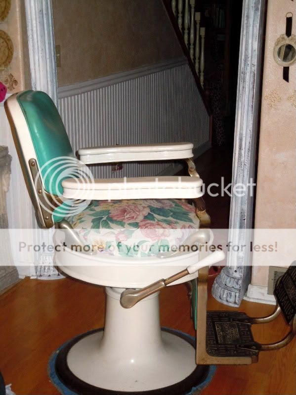 antiqueworkingtheokochsbarberchair002