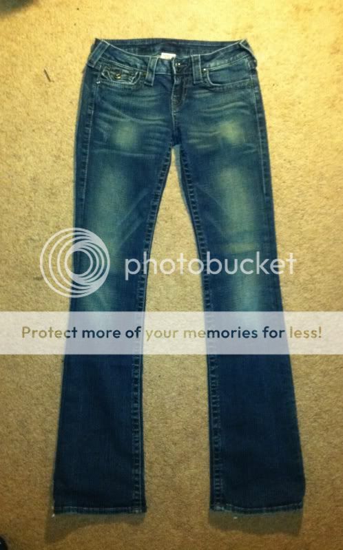 True Religion Boot Cut Jeans Sz 26 w/ gem buttons  